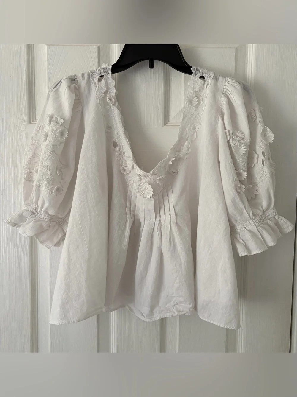 Free People White Floral Embroidered V-Neck Peasant Blouse